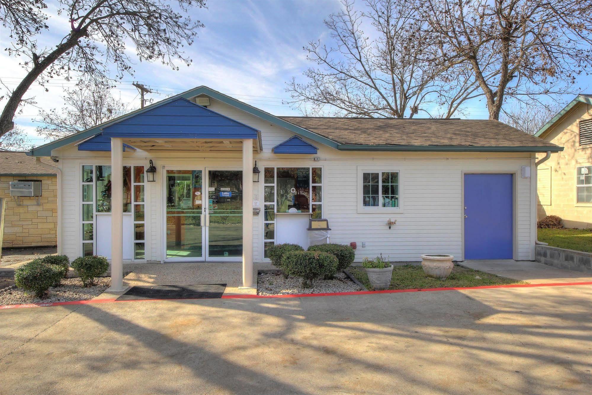 Motel 6-Kerrville, Tx Exterior photo